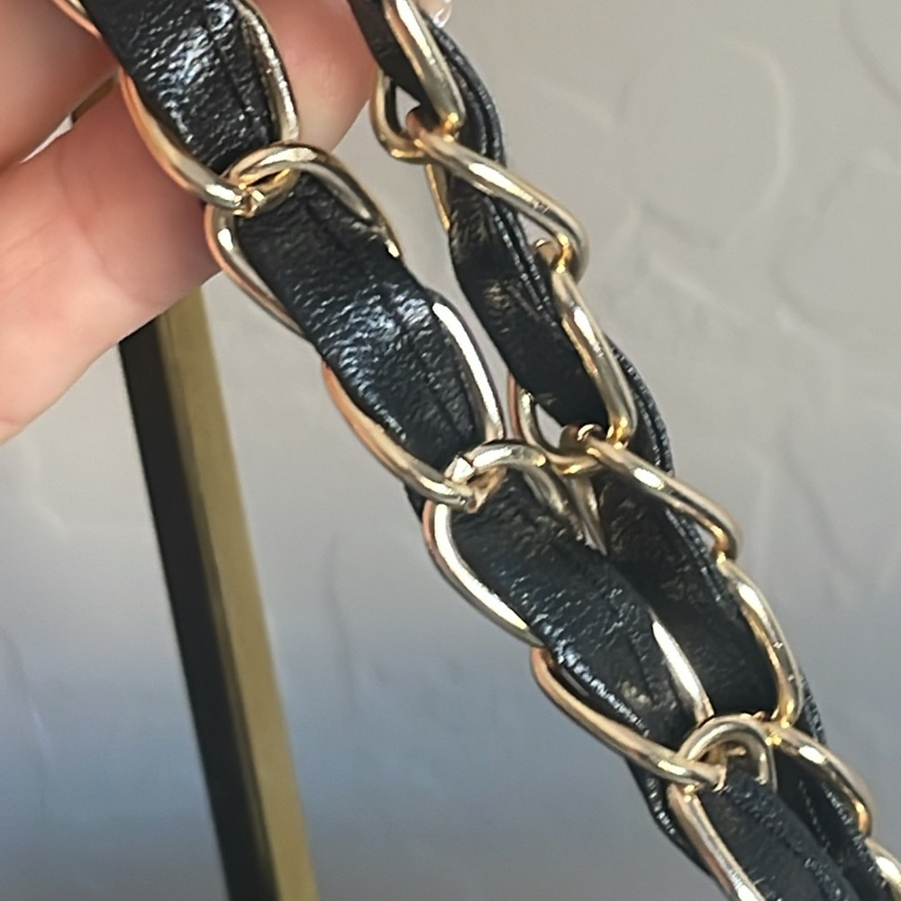 Brand New GWP CHANEL mesh tote and baby pouch - Picture 9 of 17